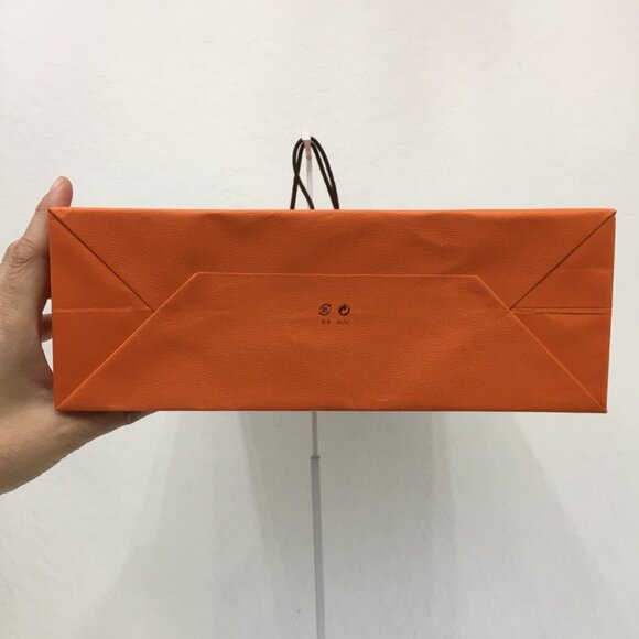 Hermes Shopping Bag 16.75 x 10.75 x 3.75 in Orange Paper Gift Bag Authentic - Picture 5 of 16